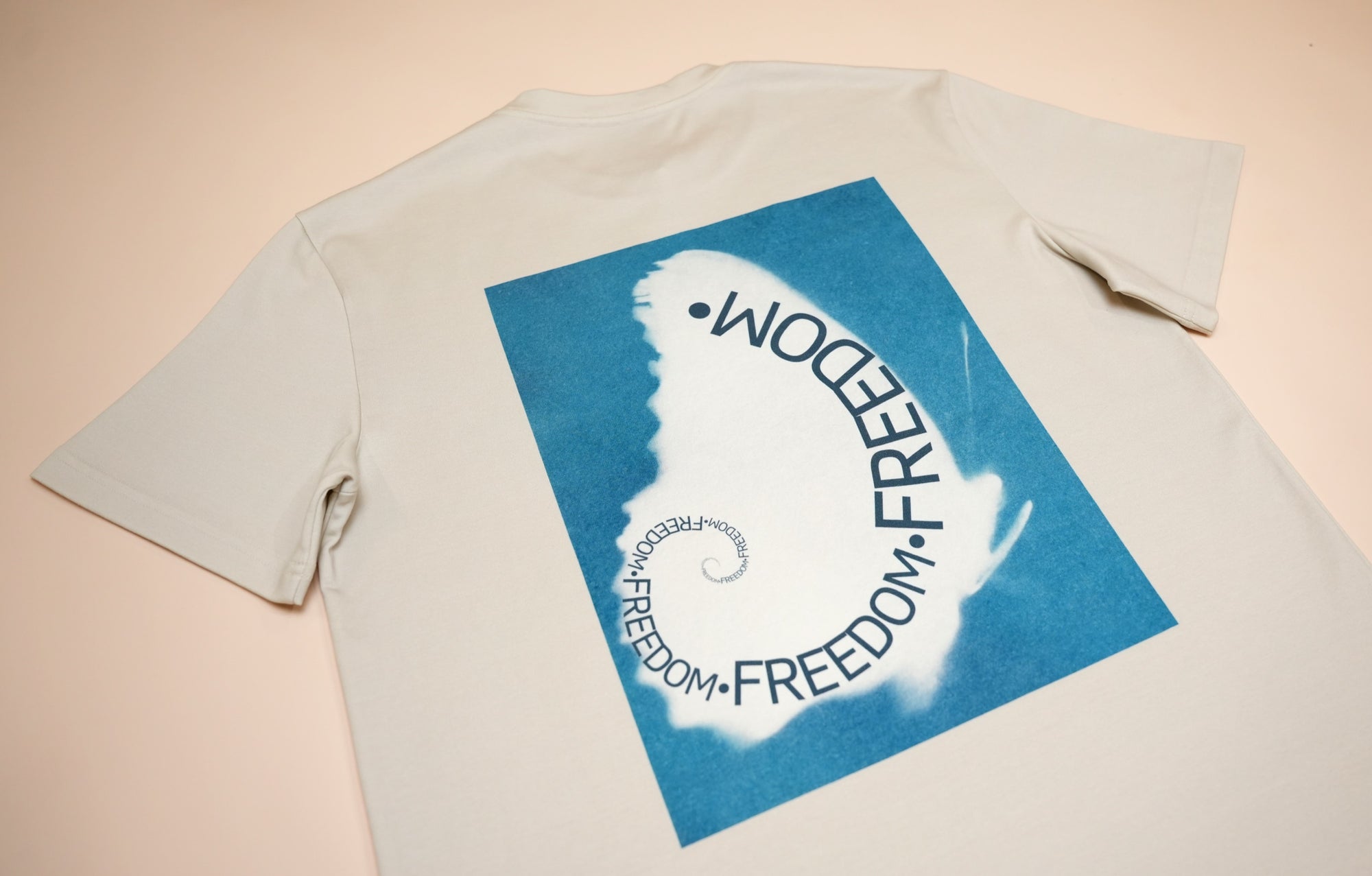 Fibonacci Tee in Sand/Blue