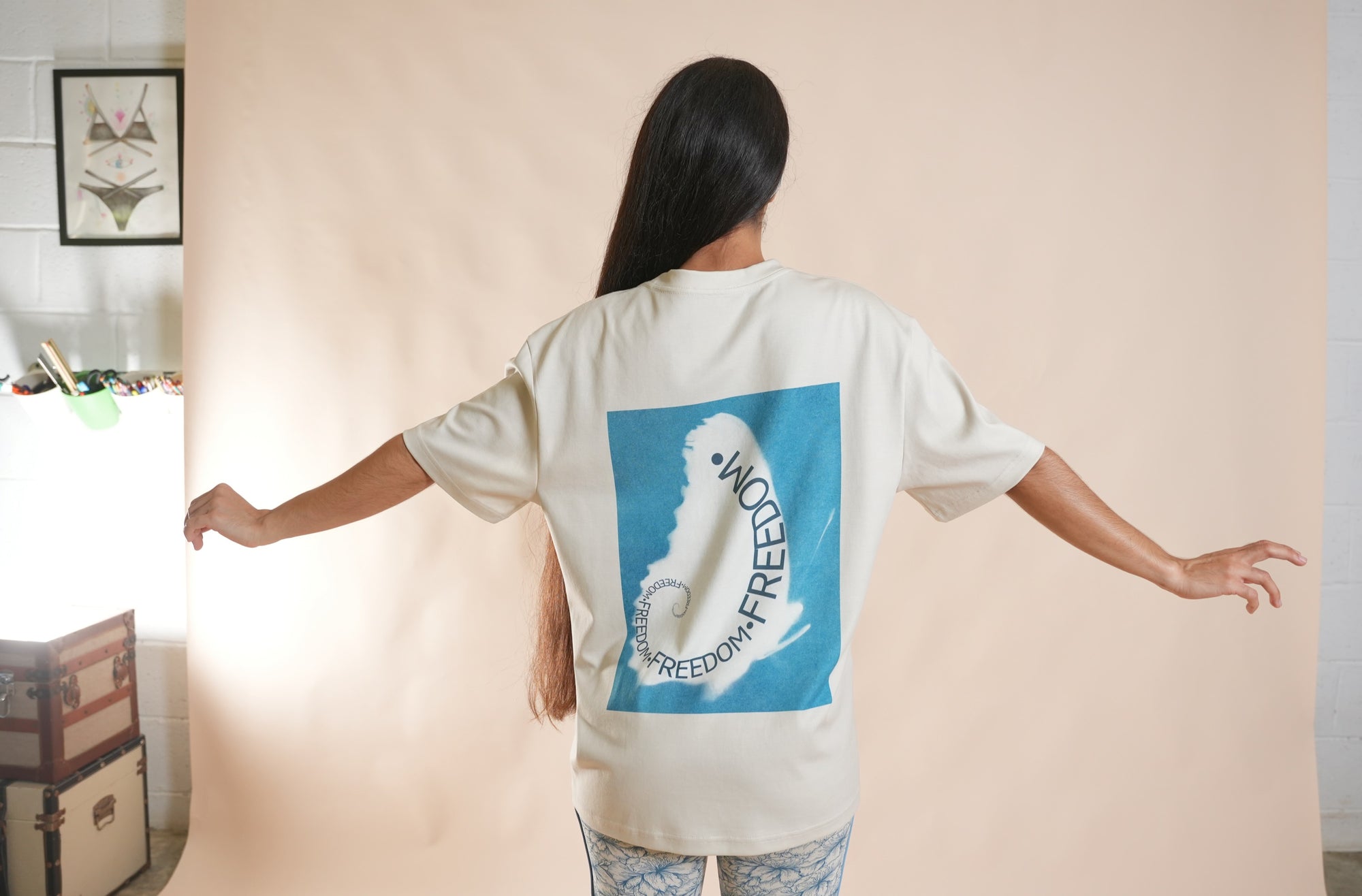 Fibonacci Tee in Sand/Blue