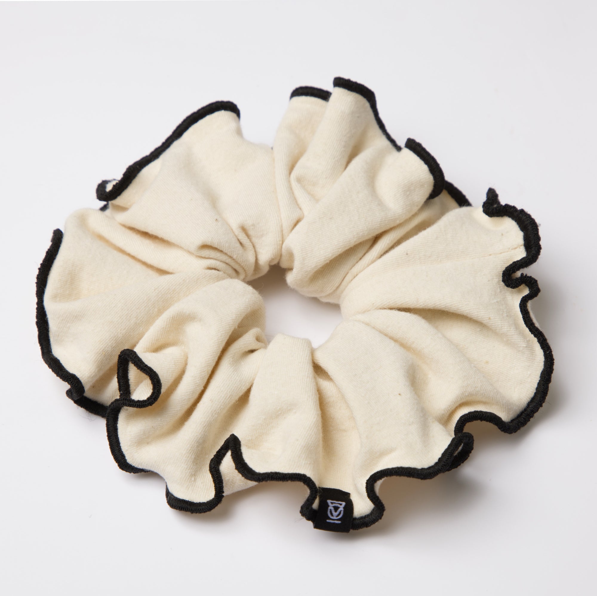 Scrunchie • Yang